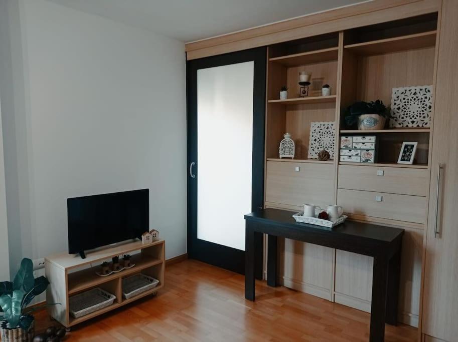Acogedor Apartamento Con Piscina Y Garaje Apartment Huesca Exterior foto